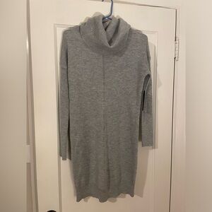 NWT Lulus sweater dress, Size small